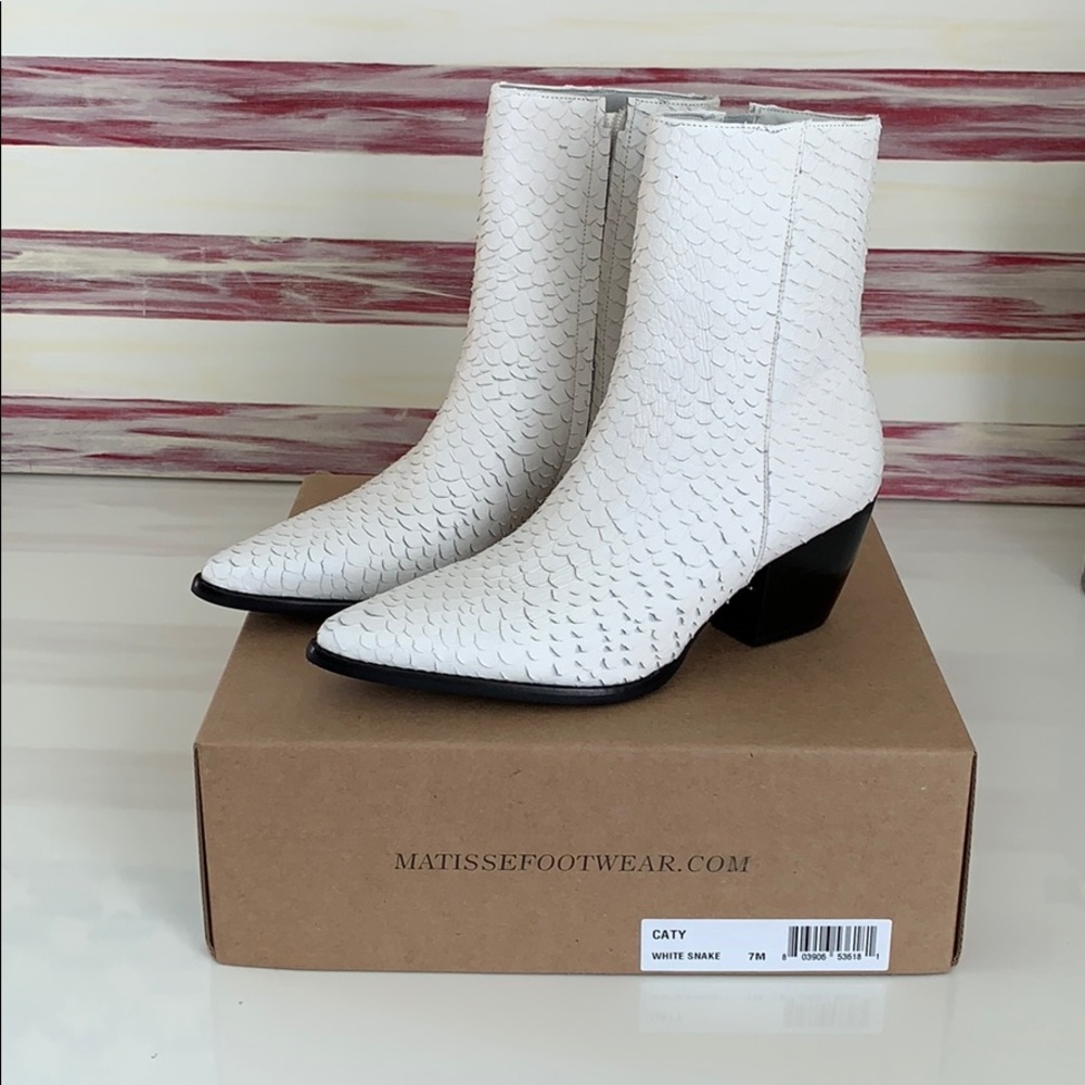 Matisse Booties - Caty (white snake western boots)
